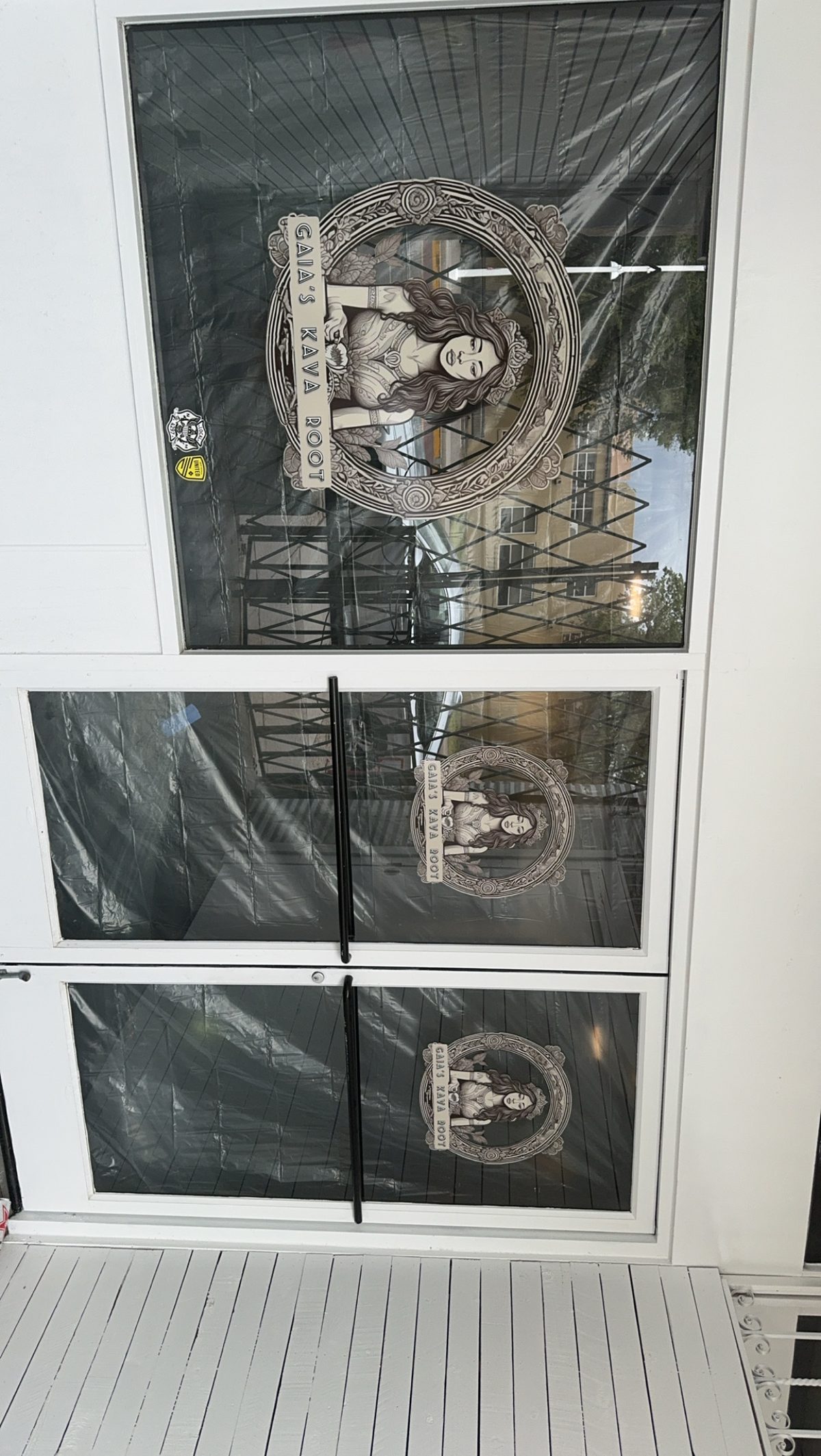 Gaia's Kava Root storefront on Central Ave